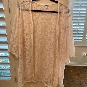 EXPRESS Ivory lace kimono